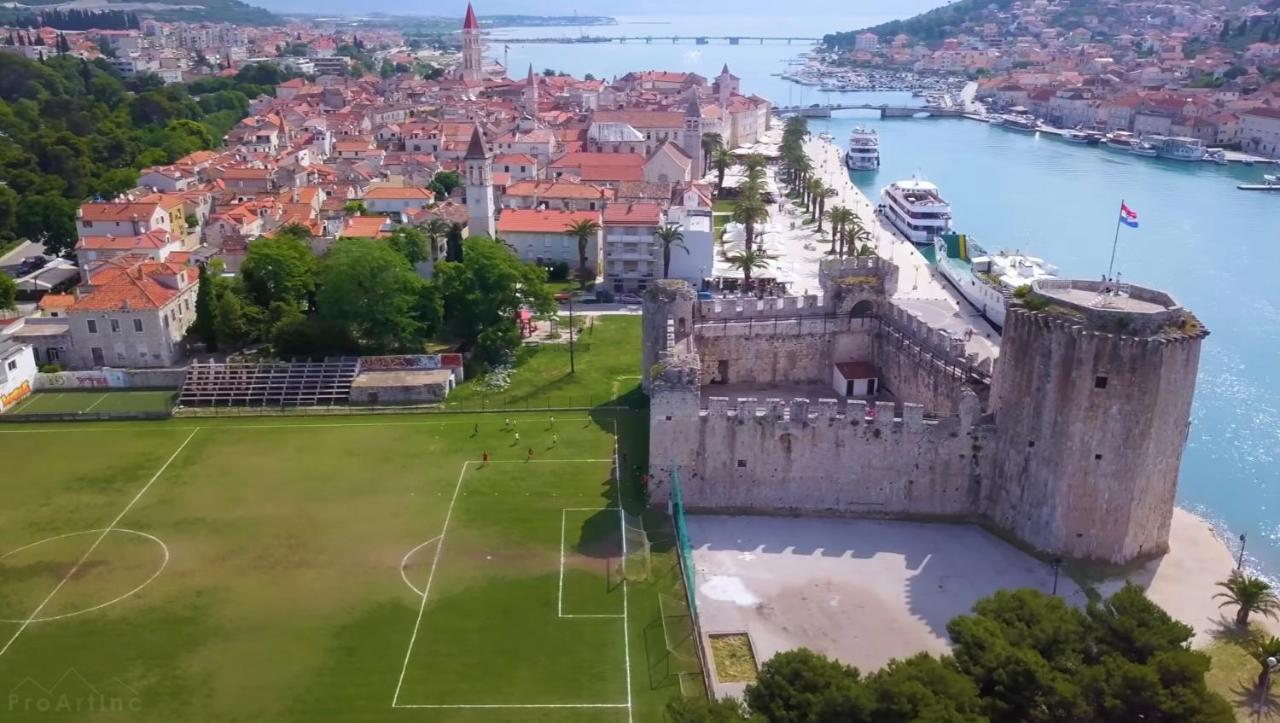 Villa Mira Trogir Exterior photo
