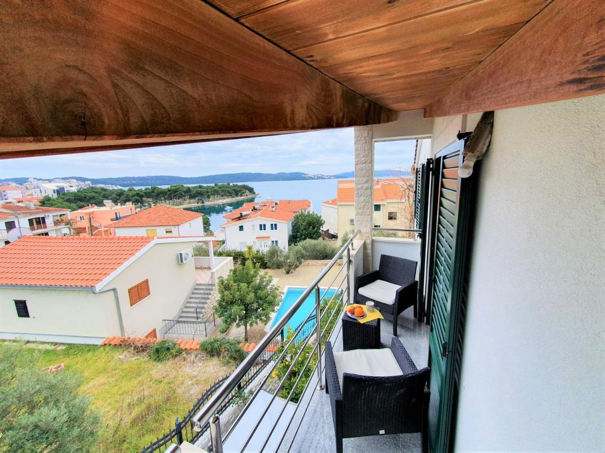 Villa Mira Trogir Exterior photo